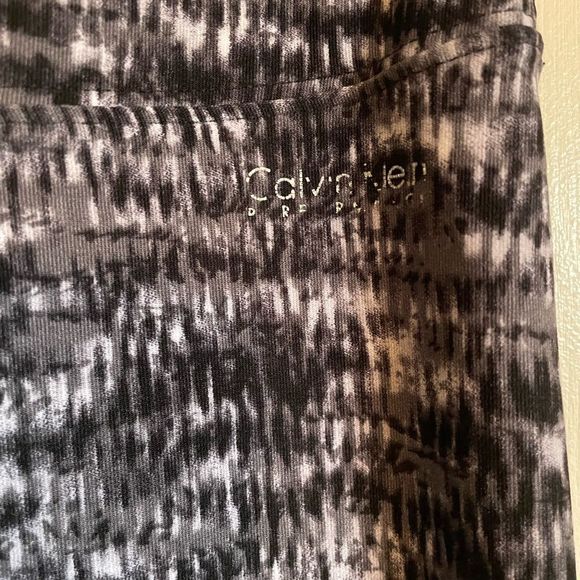 Calvin Klein Performance Quick Dry Pants - Picture 9 of 10